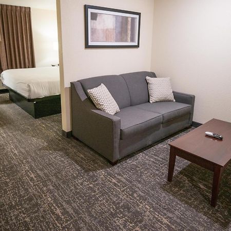 Cobblestone Hotel & Suites - Lamar エクステリア 写真