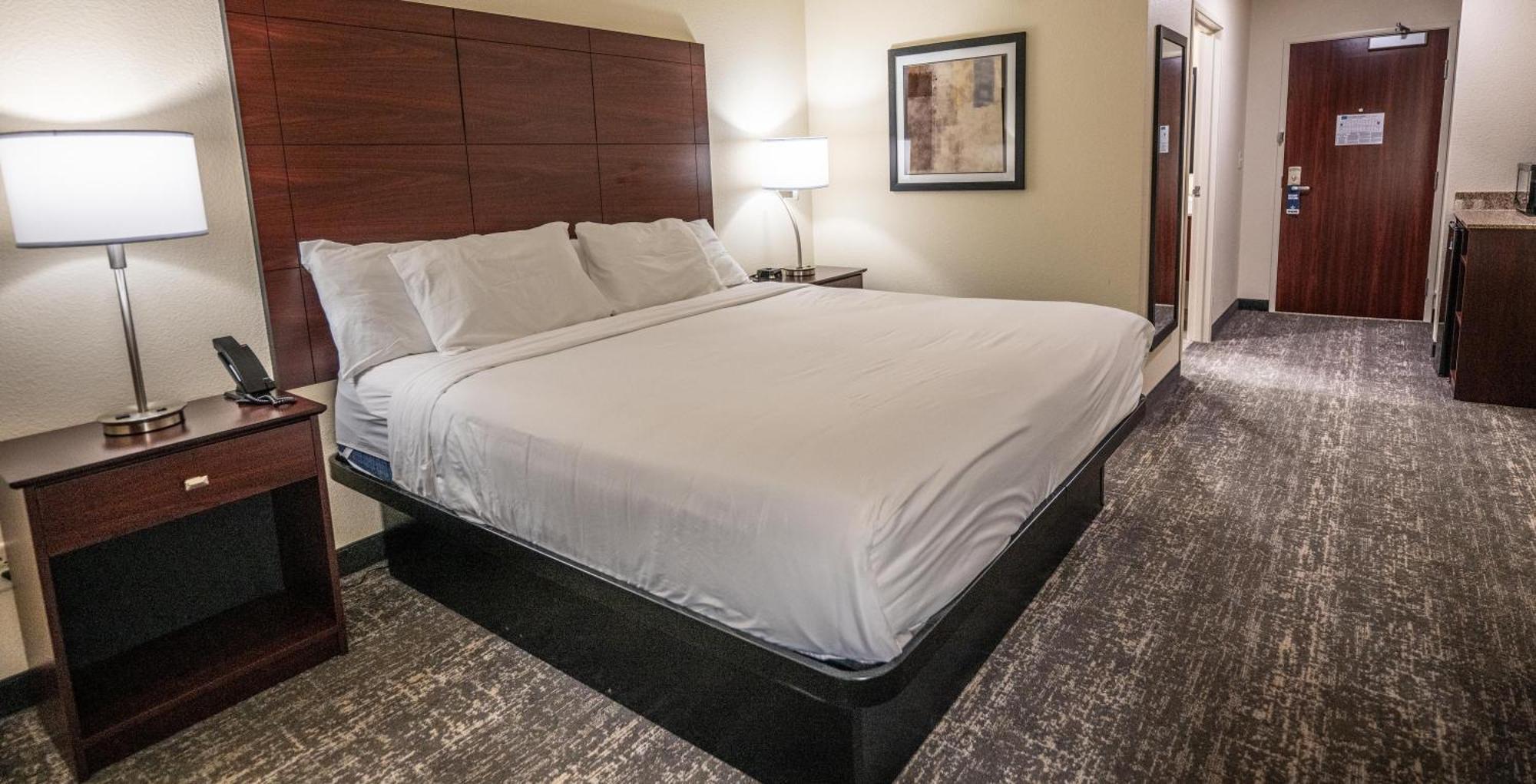 Cobblestone Hotel & Suites - Lamar エクステリア 写真