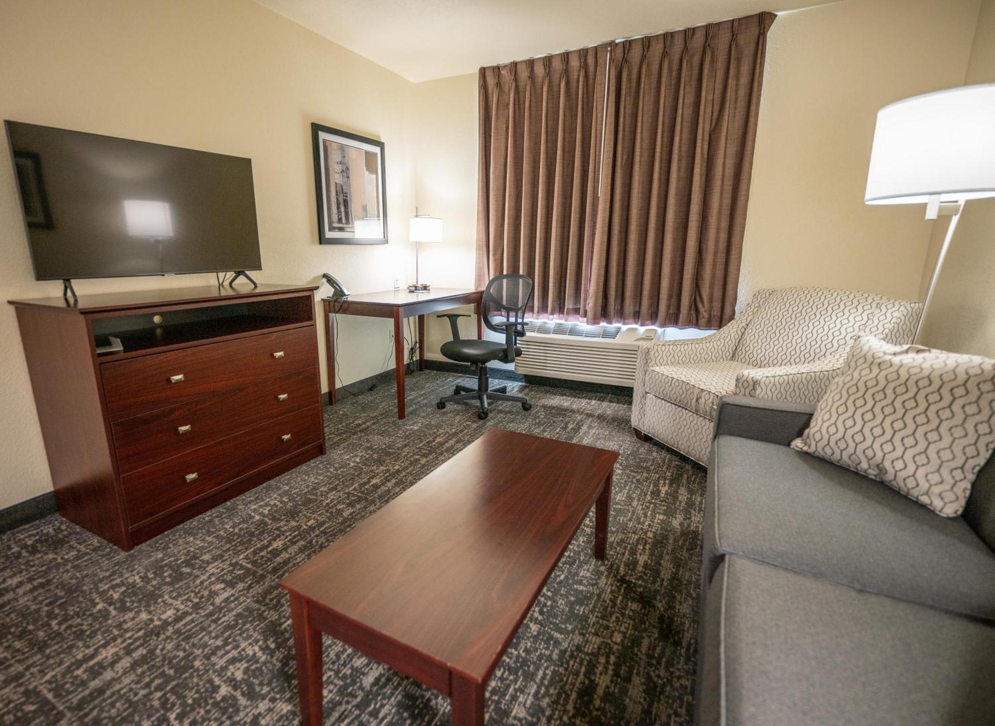 Cobblestone Hotel & Suites - Lamar エクステリア 写真