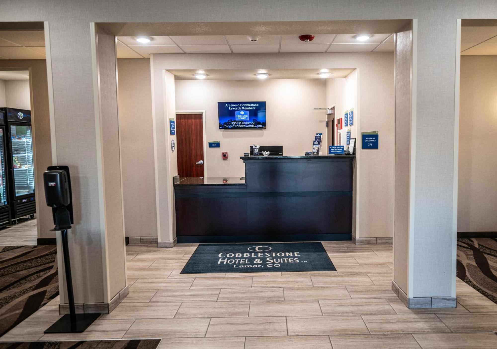 Cobblestone Hotel & Suites - Lamar エクステリア 写真