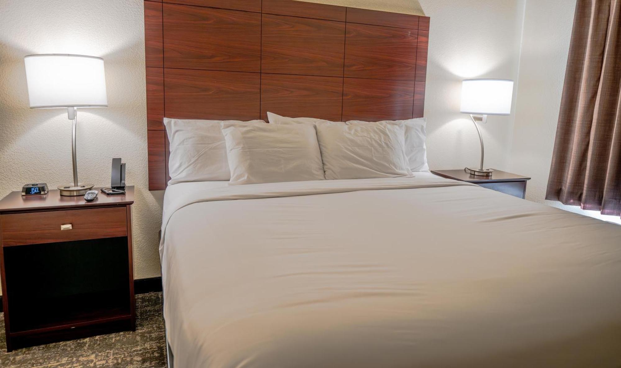 Cobblestone Hotel & Suites - Lamar エクステリア 写真