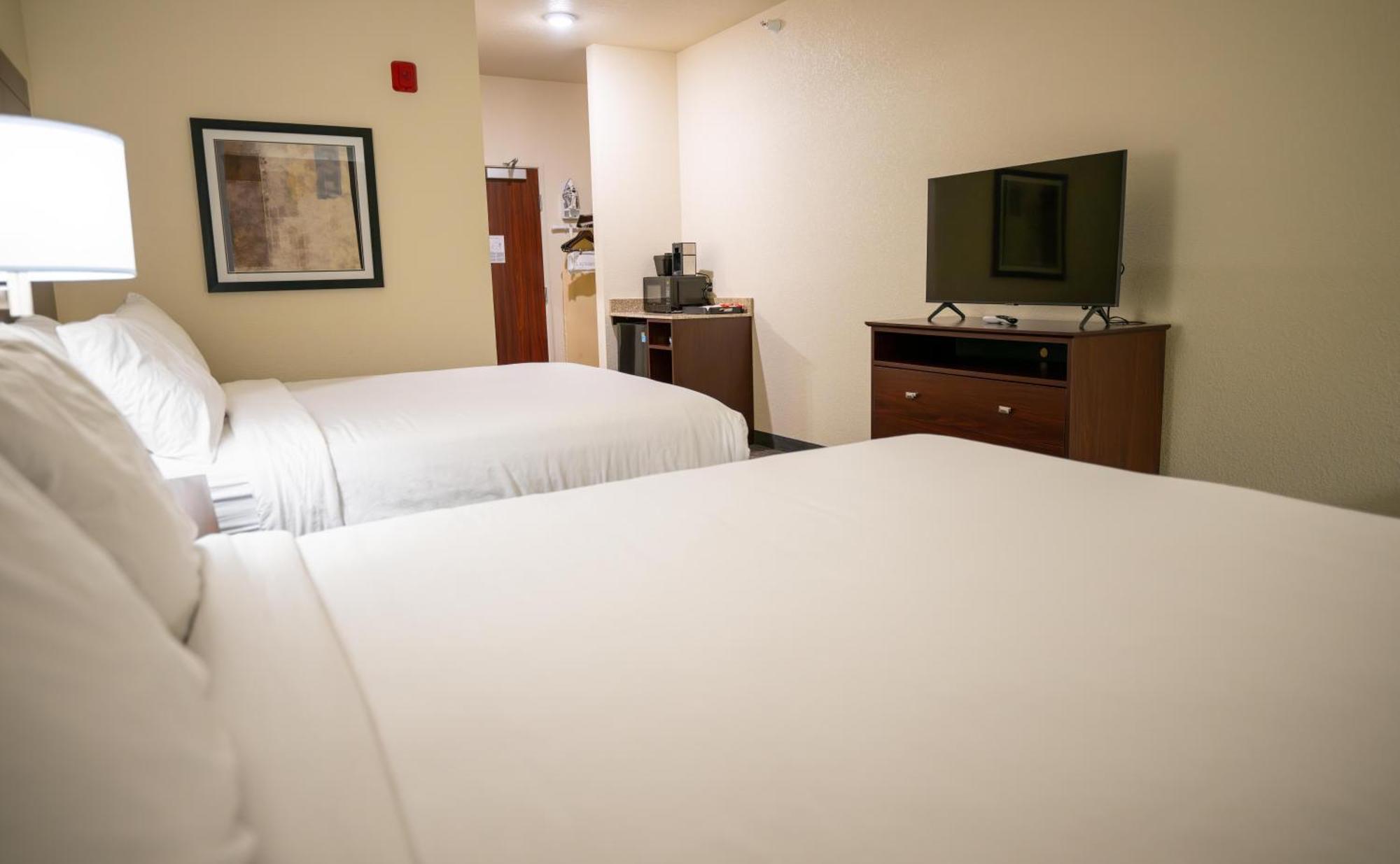 Cobblestone Hotel & Suites - Lamar エクステリア 写真